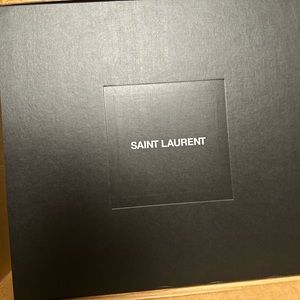YSL Icare Maxi/NWT/Pristine Condition